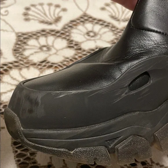 Moncler 1017 Genius 6 Alyx Sleek Black Chunky Leather Ary Ankle Boots - Picture 14 of 16